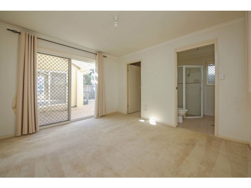 6 Tipuana St, Carindale QLD 4152