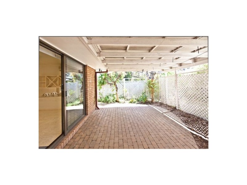 97 Scrub Road, Carindale QLD 4152