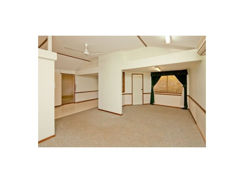 97 Scrub Road, Carindale QLD 4152