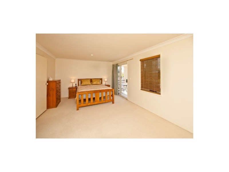 3 Cambridge Place, Wishart QLD 4122