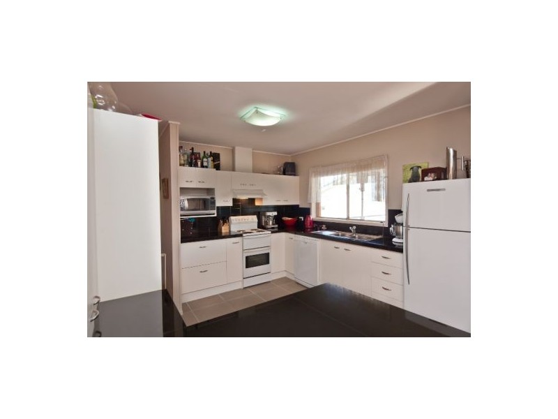 44 Valentia Street, Mansfield QLD 4122