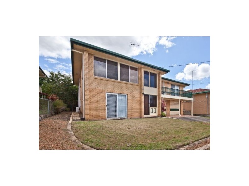 18 Morialta Street, Mansfield QLD 4122