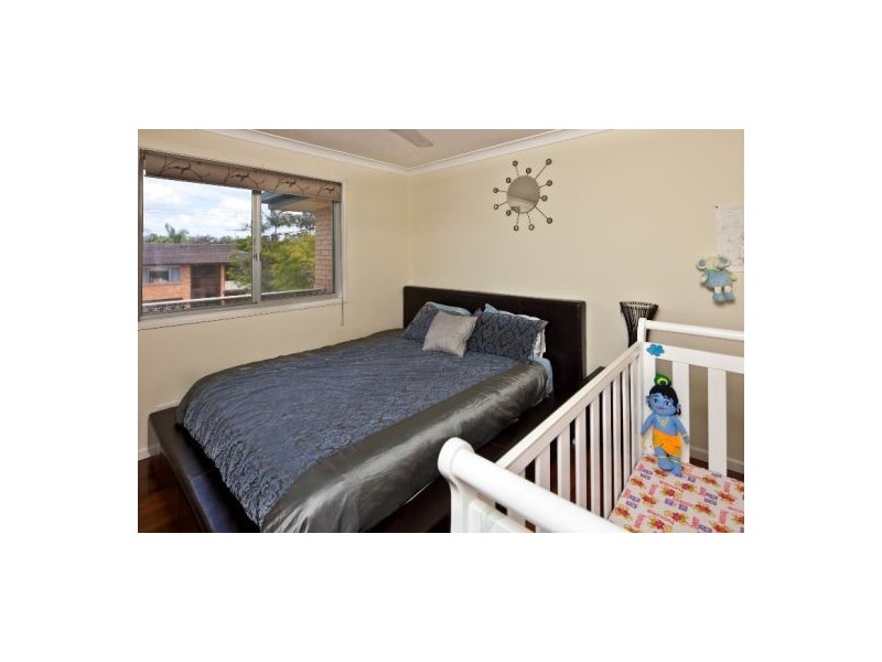 18 Morialta Street, Mansfield QLD 4122