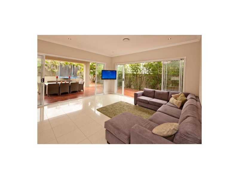 76 Craig Street, Wishart QLD 4122