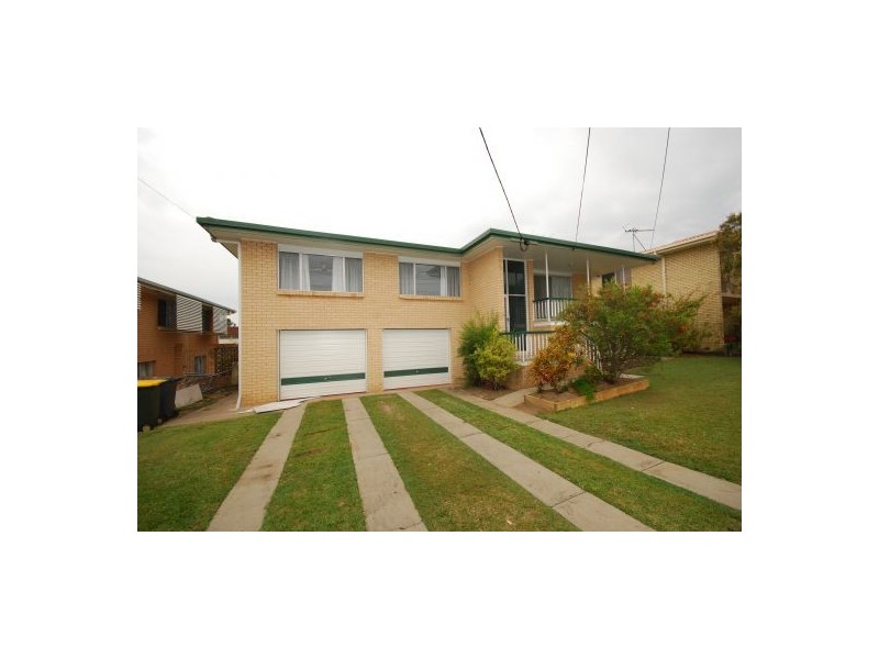 11 Miandetta Street, Mansfield QLD 4122