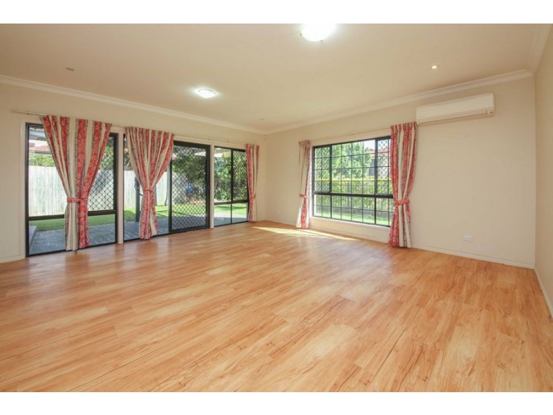 1 Vaucluse Place, Mansfield QLD 4122