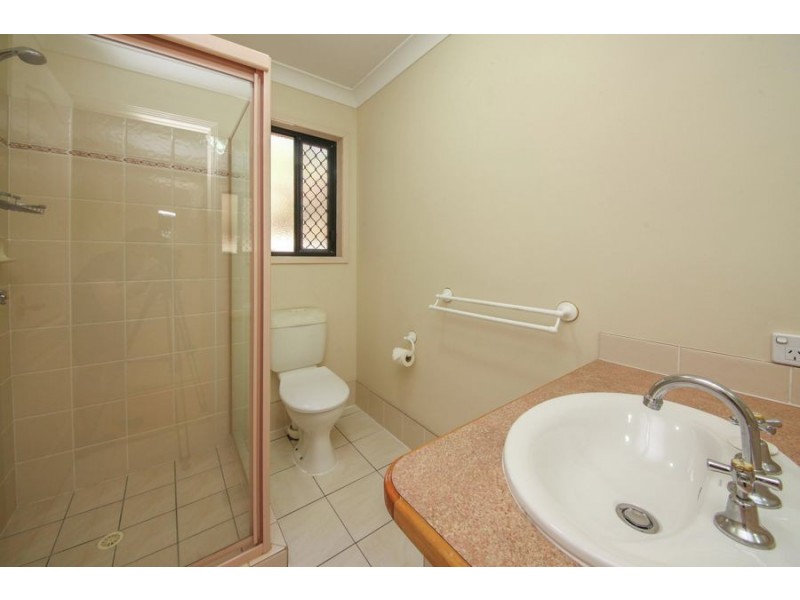 1 Vaucluse Place, Mansfield QLD 4122