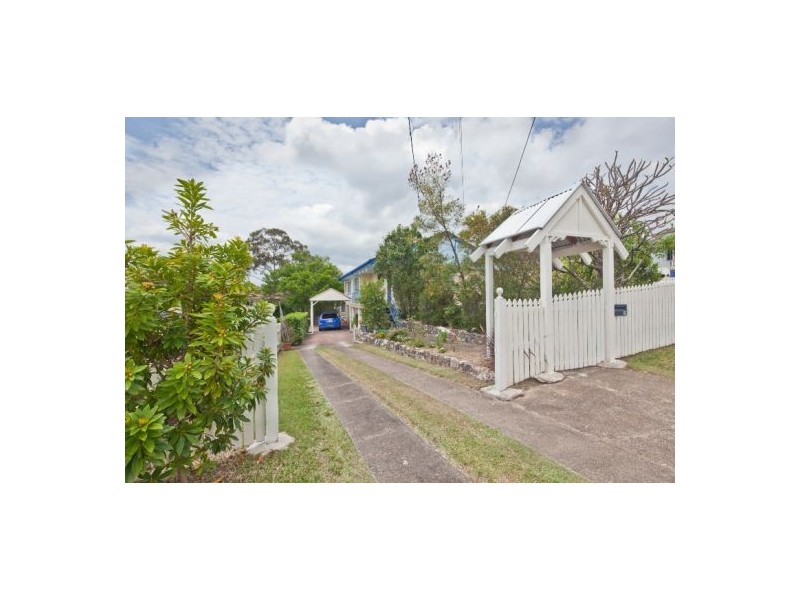 12 Atrina Street, Mansfield QLD 4122