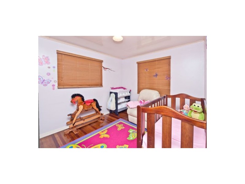 12 Atrina Street, Mansfield QLD 4122