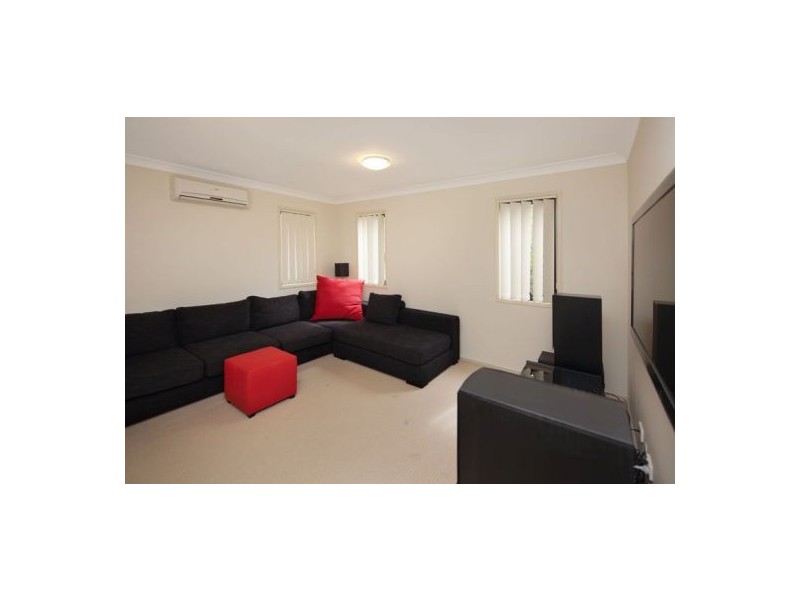 1 Estate Place, Holland Park West QLD 4121