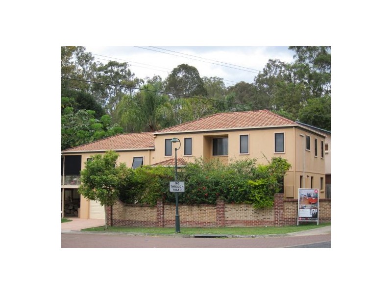 1 Estate Place, Holland Park West QLD 4121