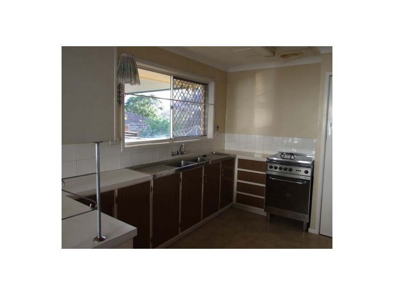 30 Dirkala Street, Mansfield QLD 4122