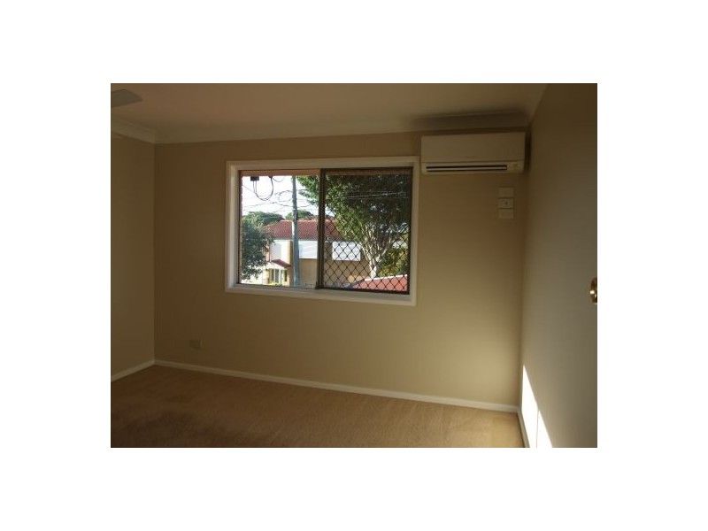 30 Dirkala Street, Mansfield QLD 4122