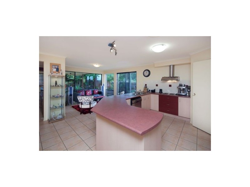 64 Eastwood Drive, Mansfield QLD 4122