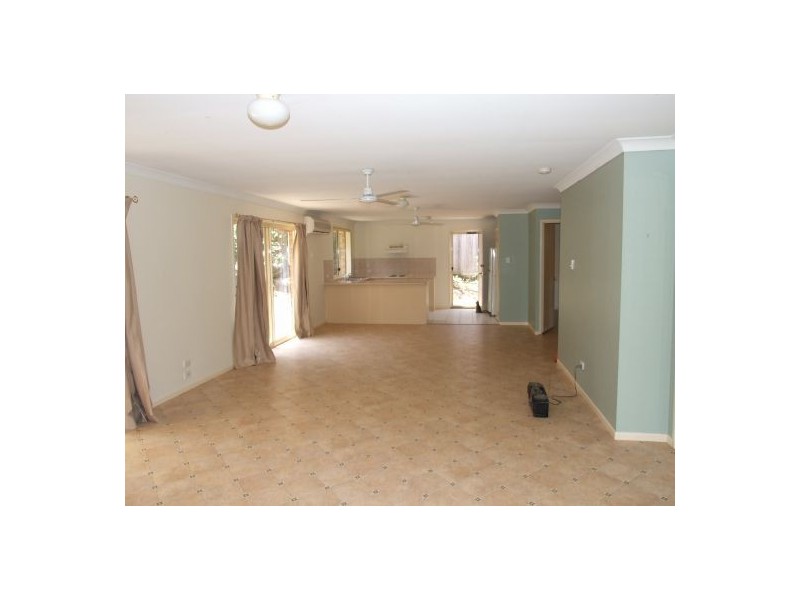 112 Greenwood Street, Wishart QLD 4122