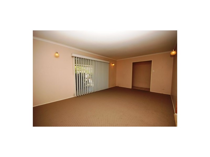 9 Amsterdam Street, Wishart QLD 4122