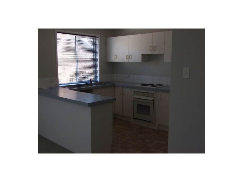 11 5 Rowe Close, Wishart QLD 4122
