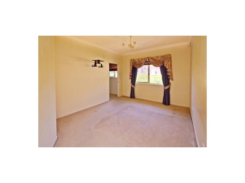 10 Mansfield Place, Mansfield QLD 4122