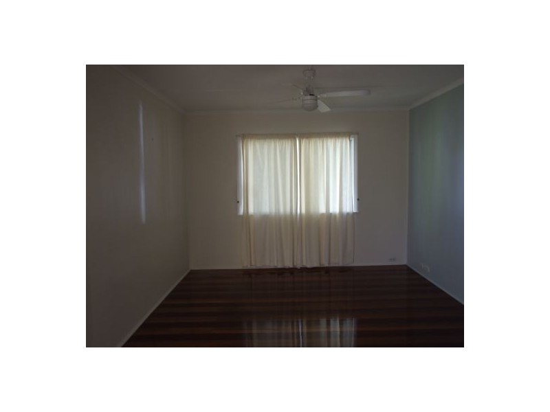 88 Lindwall, Wishart QLD 4122