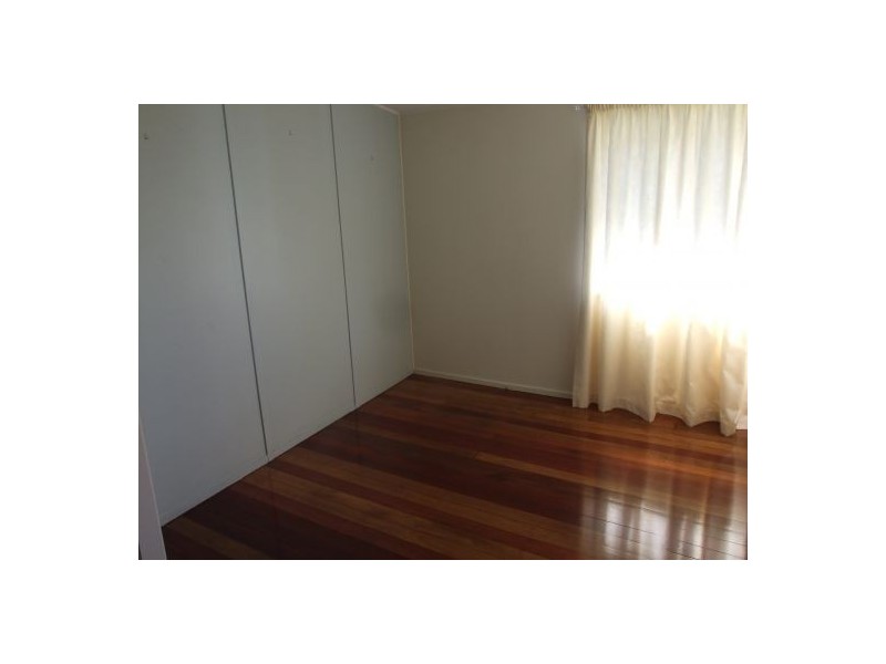 88 Lindwall, Wishart QLD 4122