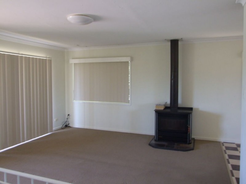2 Elmfield Street, Wishart QLD 4122