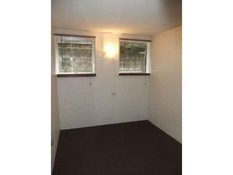 3/124 Sir Fred Schonell Drive, St Lucia QLD 4067