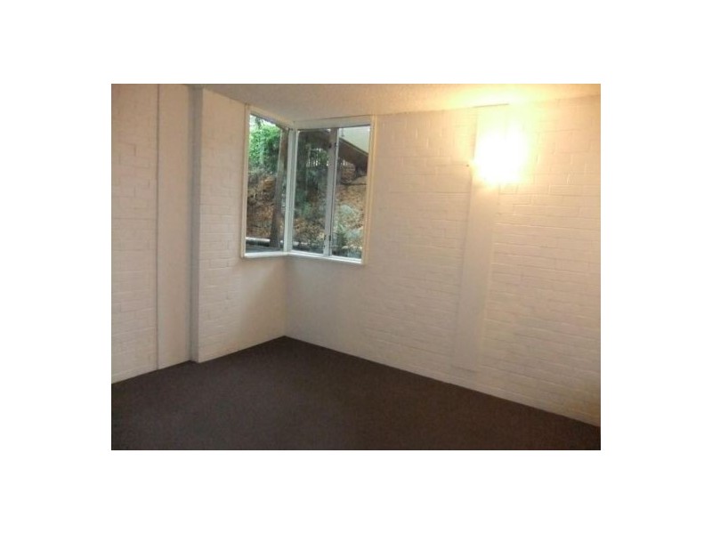 3/124 Sir Fred Schonell Drive, St Lucia QLD 4067