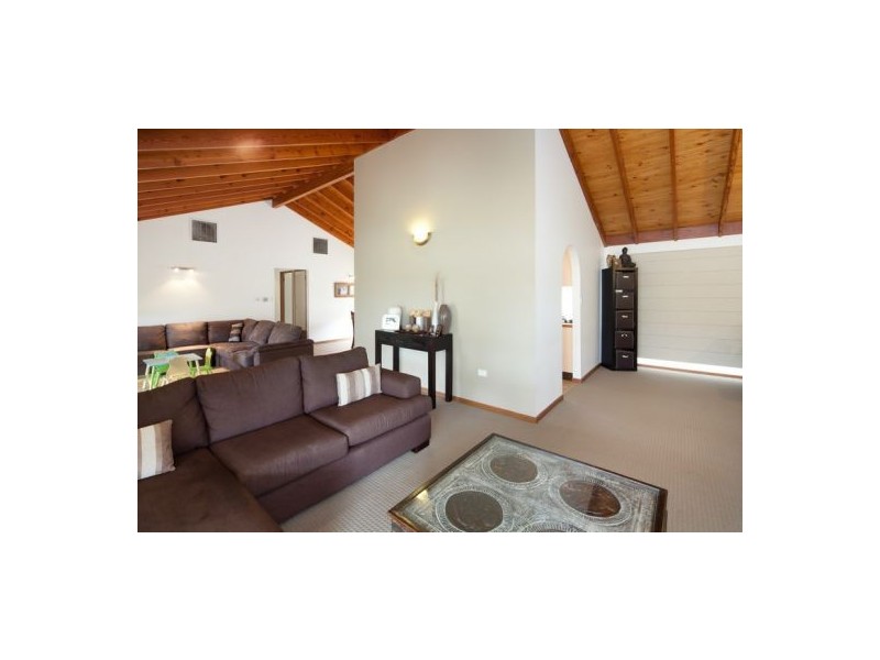 46 Barcelona Street, Wishart QLD 4122