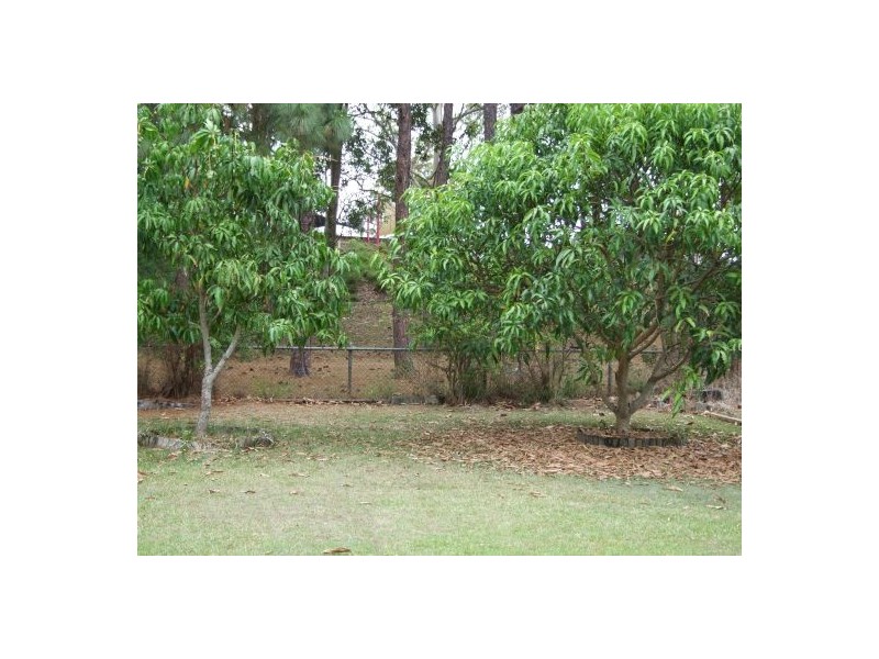 44 Pareena Crescent, Mansfield QLD 4122