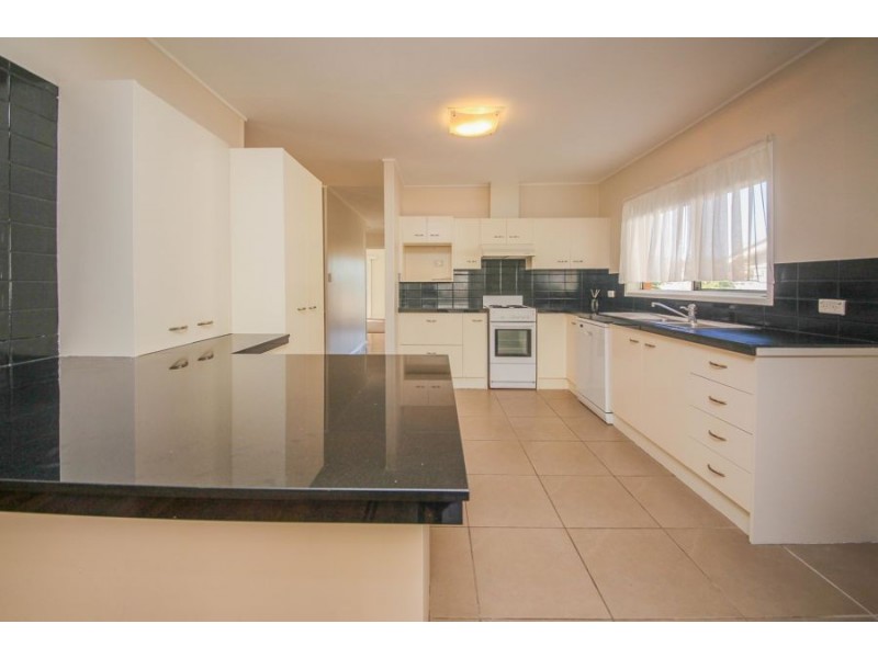 44 Valentia Street, Mansfield QLD 4122