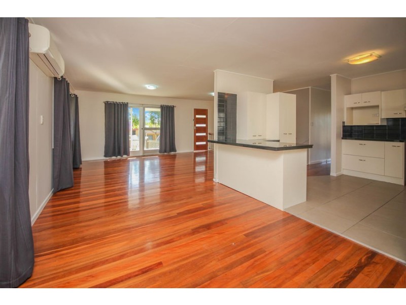 44 Valentia Street, Mansfield QLD 4122