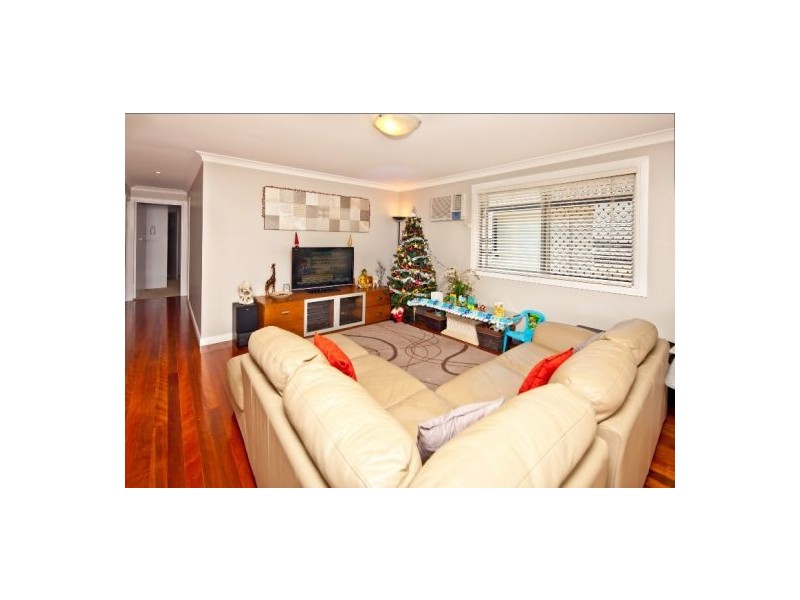 83 Valentia Street, Mansfield QLD 4122