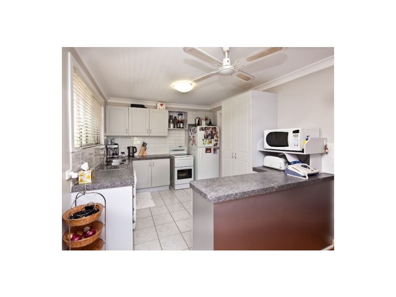 83 Valentia Street, Mansfield QLD 4122