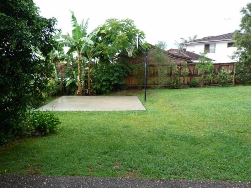 5 Banika Street, Mansfield QLD 4122