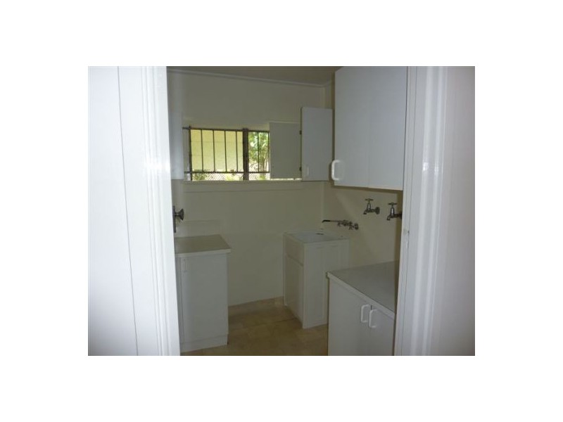 101 Wemvern Street, Upper Mount Gravatt QLD 4122