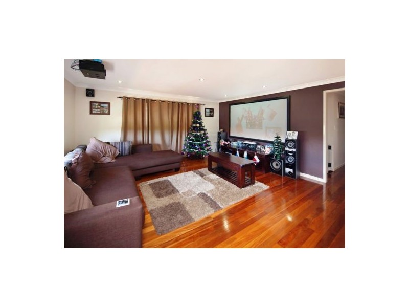 12 Redpath Street, Wishart QLD 4122