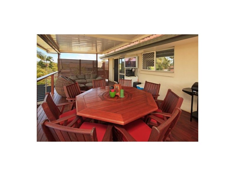 12 Redpath Street, Wishart QLD 4122