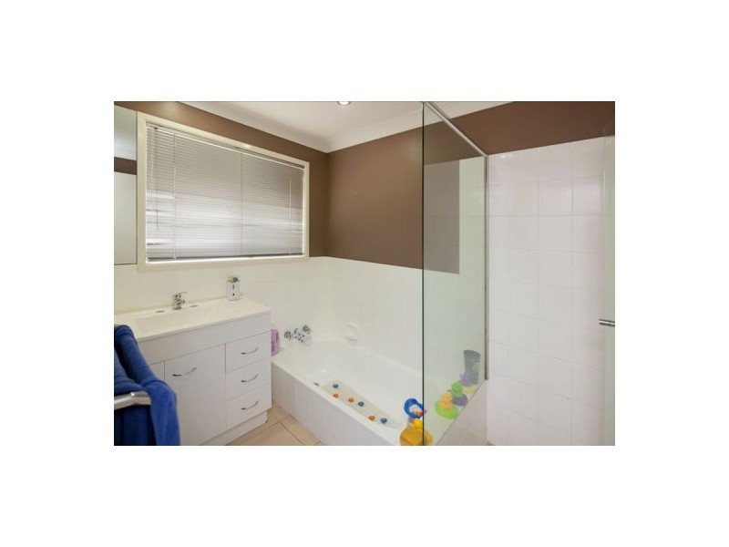 12 Redpath Street, Wishart QLD 4122