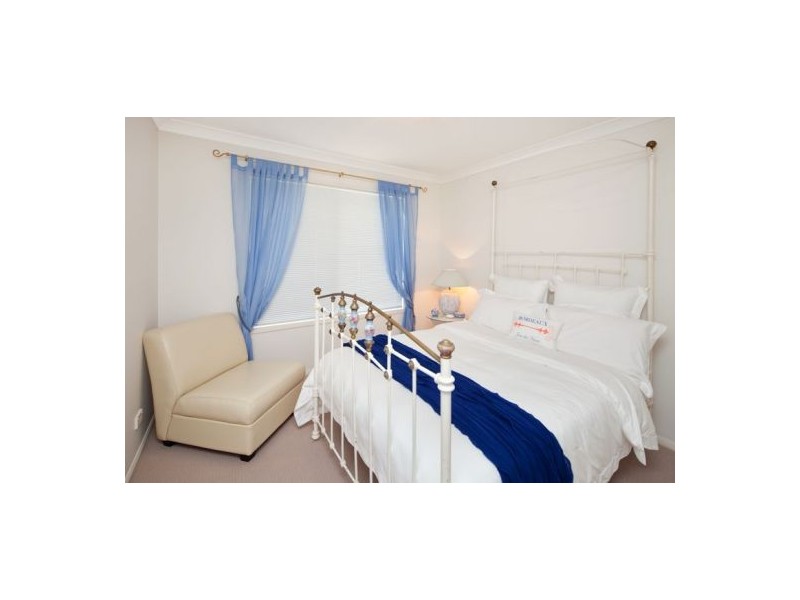 5 Lexington Place, Wishart QLD 4122