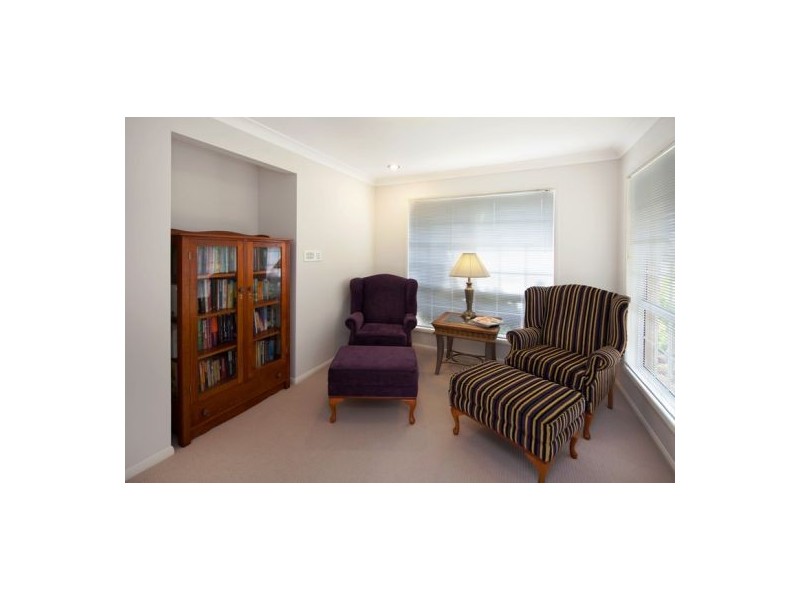 5 Lexington Place, Wishart QLD 4122