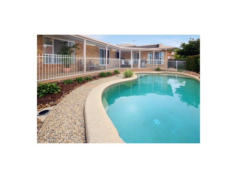 5 Lexington Place, Wishart QLD 4122