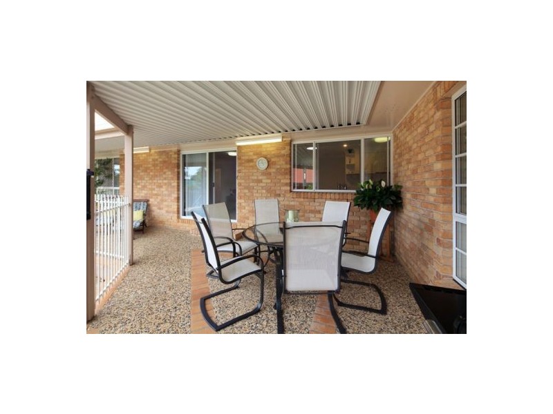 5 Lexington Place, Wishart QLD 4122