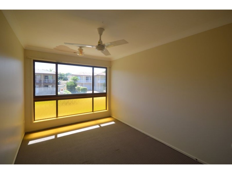 33 Barcelona Street, Wishart QLD 4122