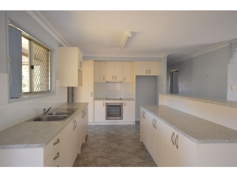 25 Colombo Street, Wishart QLD 4122