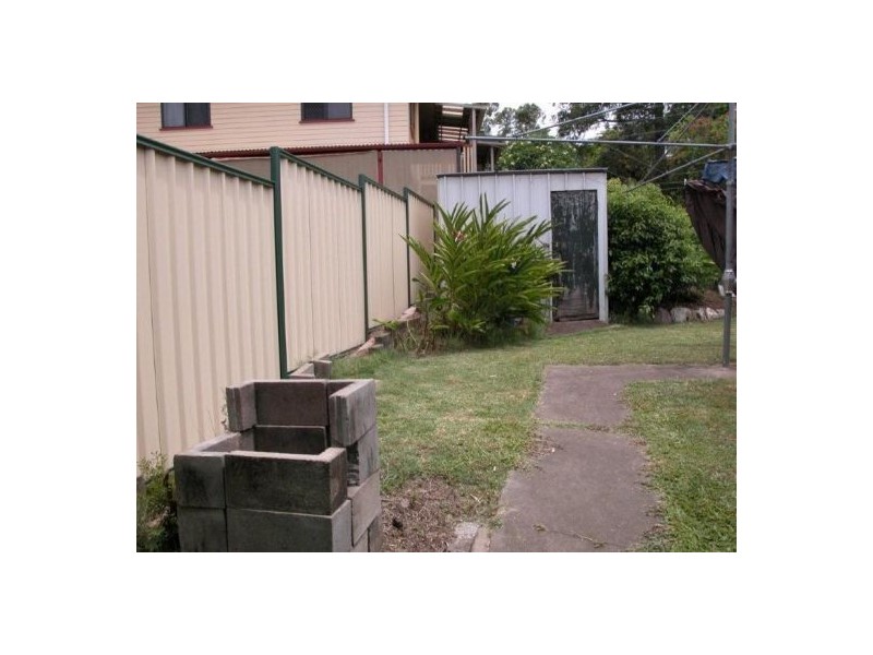 105 Pareena Street, Mansfield QLD 4122