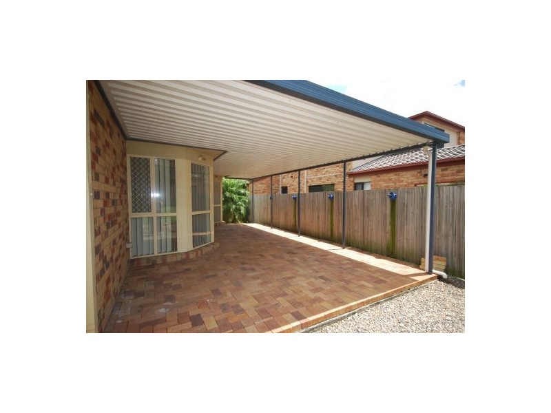 13 Coventry Circuit, Carindale QLD 4152