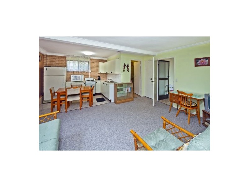 6 Suffolk Street, Wishart QLD 4122