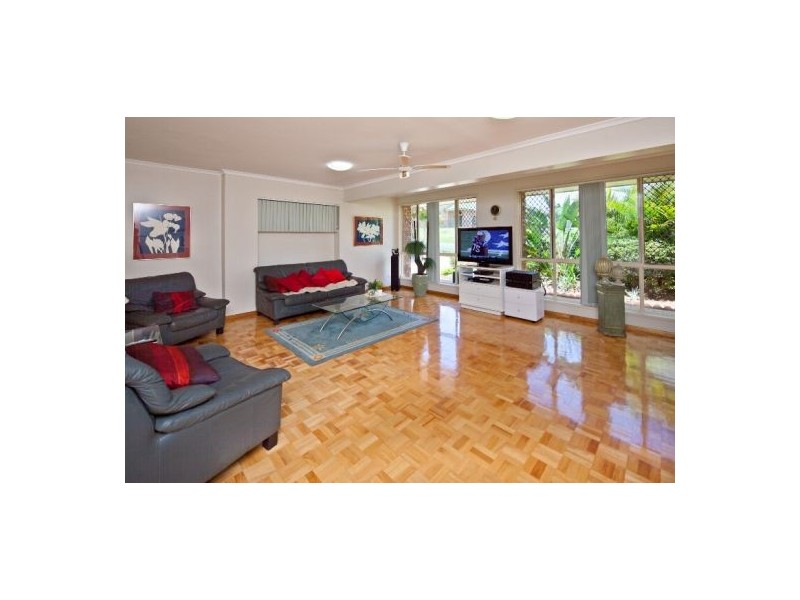 10 Norell Place, Eight Mile Plains QLD 4113