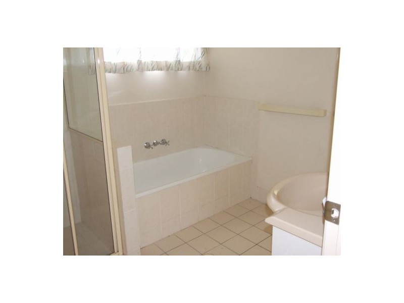 130 Greenwood Street, Wishart QLD 4122