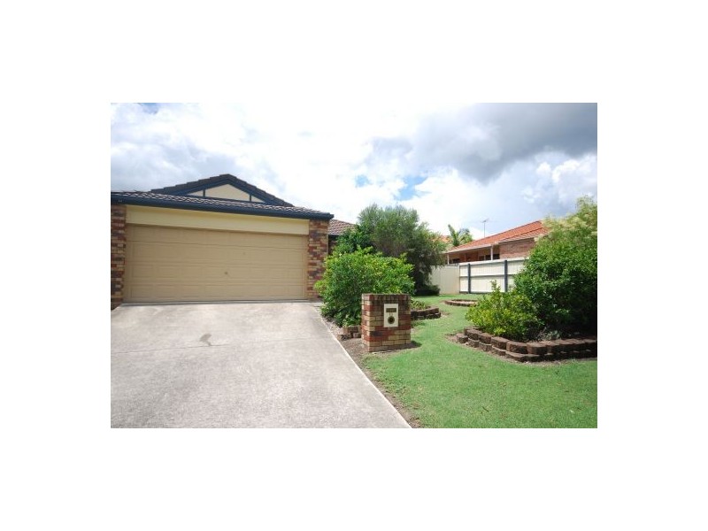 13 Coventry Cir, Carindale QLD 4152